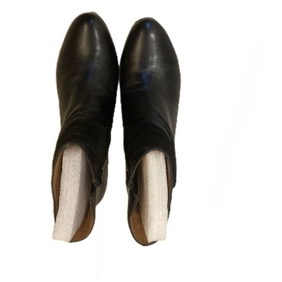 BLack Leather Ankle Boot - Picture 3 of 7